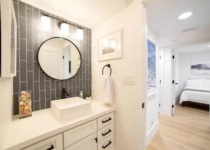 2026 Award Winner, Luxe 2Br, Steps To Sand & Pier, With Fire Pit, Ac And Parking